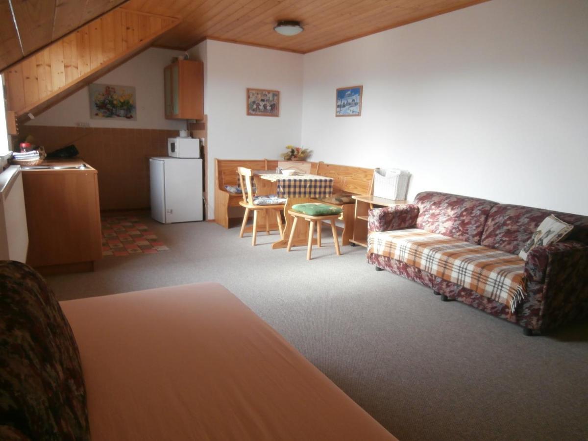 Penzion Svata Trojice Trhové Sviny Extérieur photo